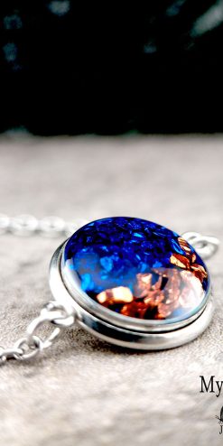 Handmade Small-Batch Blue & Dark-Orange Chips Necklace – Unique Jewelry for Corporate Gifts